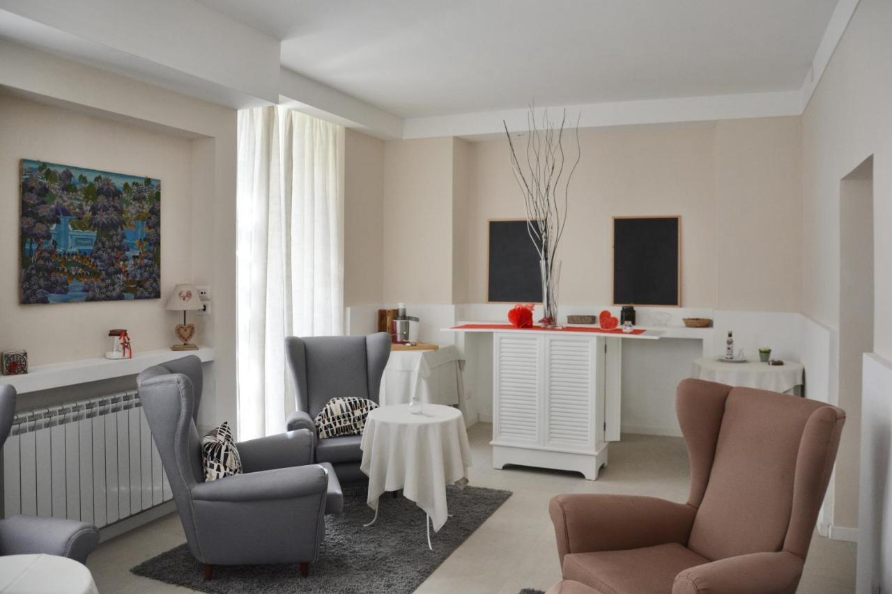 Hotel Touring Wellness & Beauty فيوجّي المظهر الخارجي الصورة